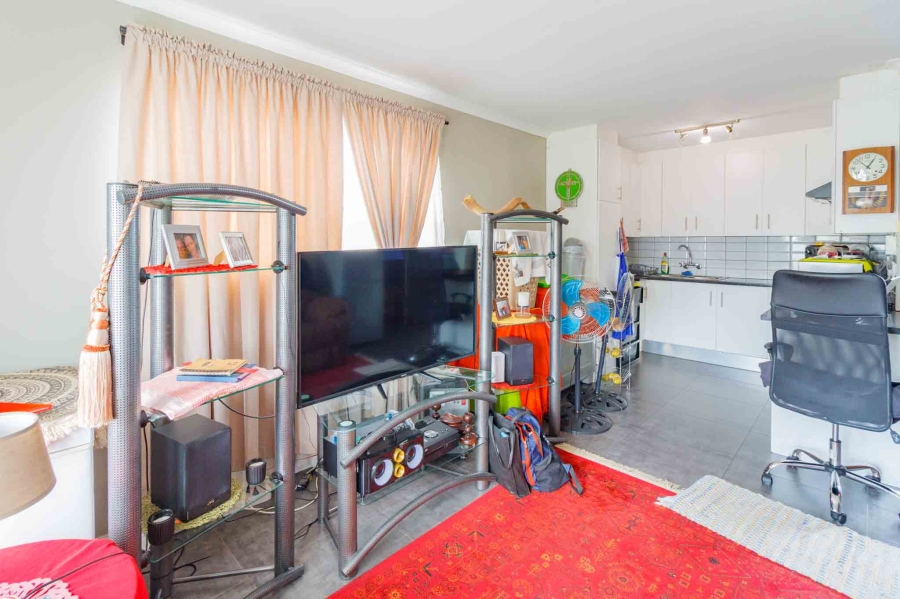 To Let 1 Bedroom Property for Rent in Table View Western Cape
